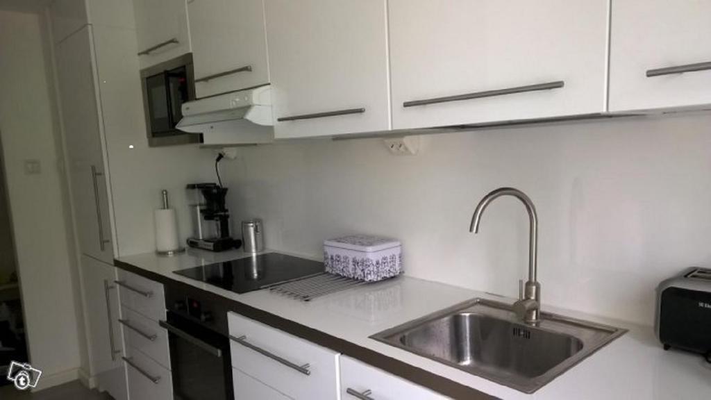 City Apartment Snellmaninkatu 22 A, Yksityinen Pistokkeellinen Paikoitus Sisaeltyy Hintaan Kuopio Room photo